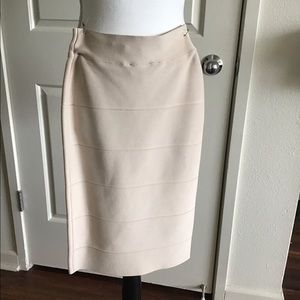 BCBG elastic banded skirt